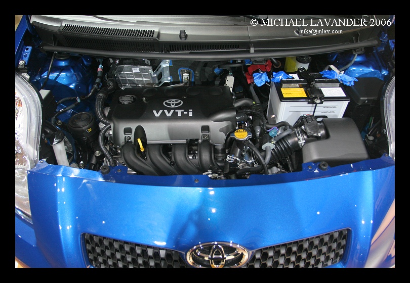 Toyota Yaris b
