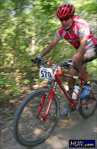 570b